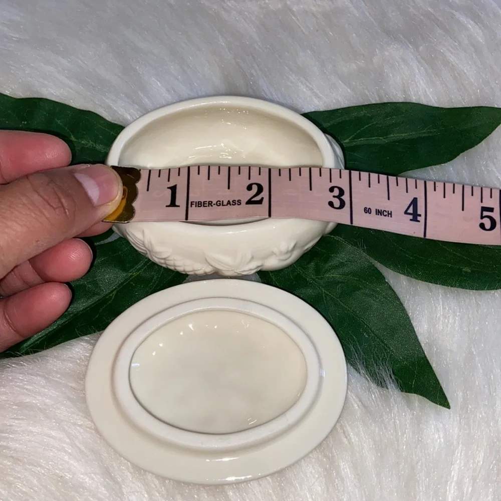 Vintage 1998 Lenox Fruits Of Life Handcrafted Porcelain Ceramic Trinket Box